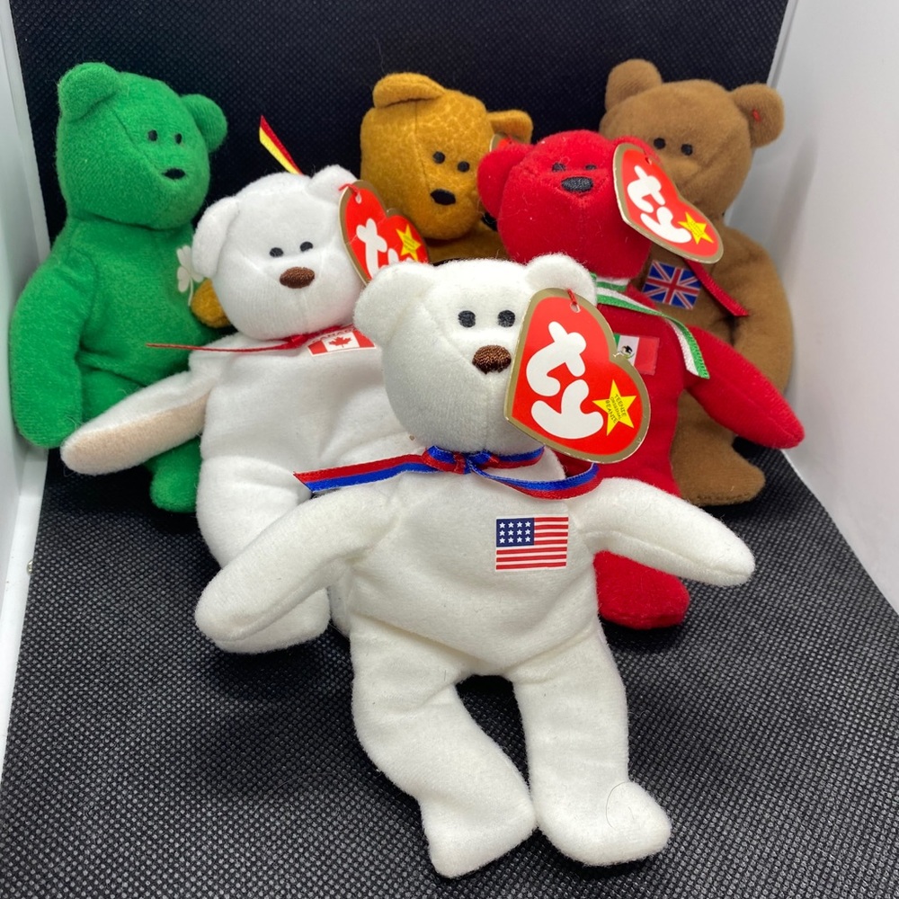 Teenie Beanie International Bears... set of 6
